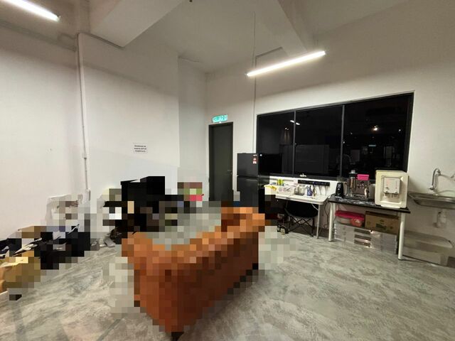 Q Avenue, Queensville image