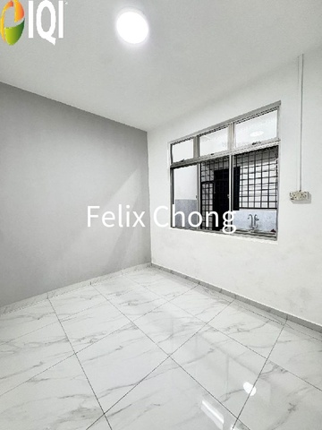 Taman Universiti 1 Sty Terrace,Jalan Kemuliaan,Skudai,Renovated,Bumi Lot image