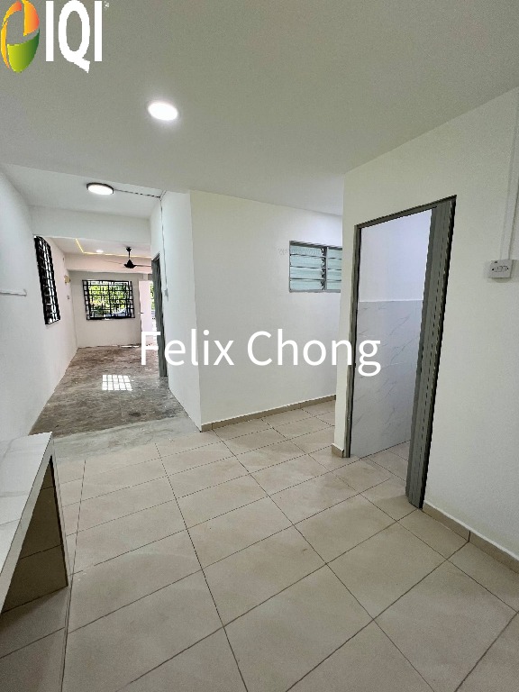 Taman Sri Sentosa 2 Sty Low Cost Corner Lot,Jalan Sentosa,Kulai,Renovated image