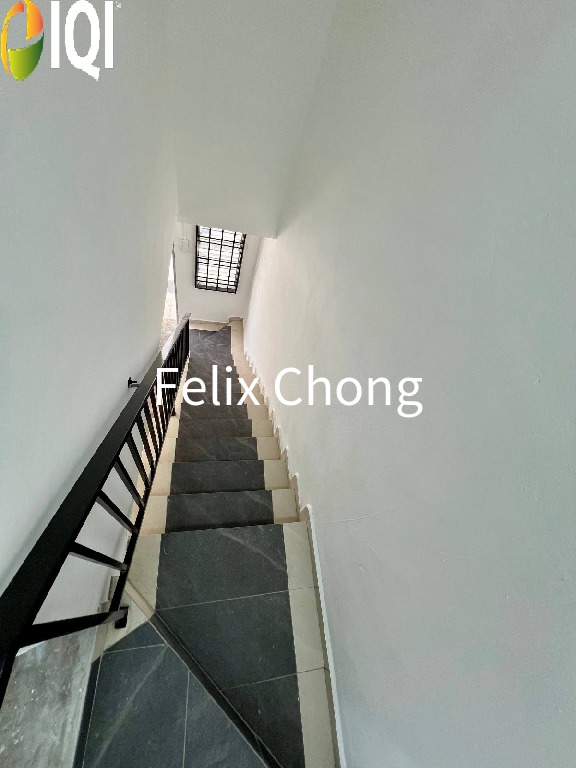 Taman Sri Sentosa 2 Sty Low Cost Corner Lot,Jalan Sentosa,Kulai,Renovated image