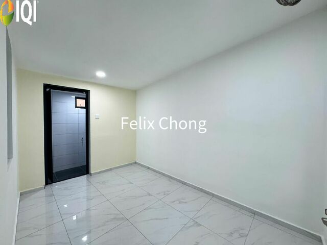 Bandar Baru Uda 1 Sty Terrace,Jalan Padi,Johor Bahru,Renovated,Bumi Lot photo