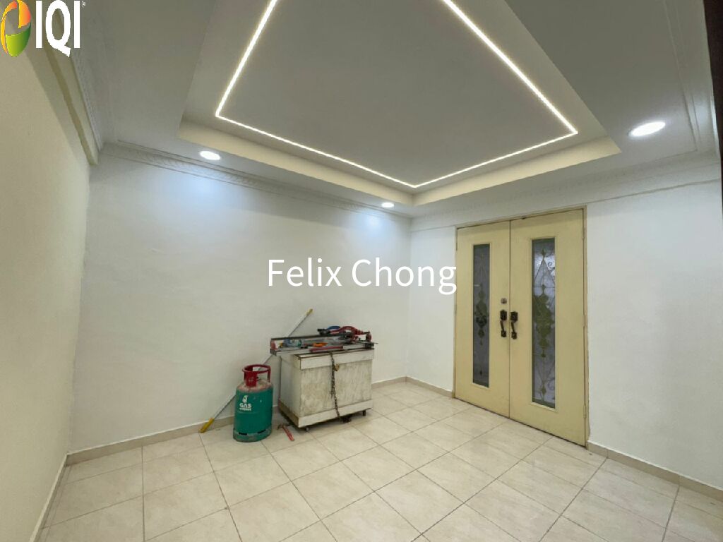 Bandar Baru Uda 1 Sty Terrace,Jalan Padi,Johor Bahru,Renovated,Bumi Lot image