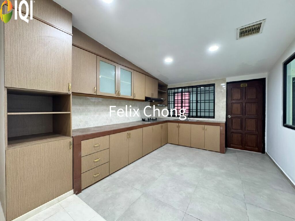 Bandar Baru Uda 1 Sty Terrace,Jalan Padi,Johor Bahru,Renovated,Bumi Lot image