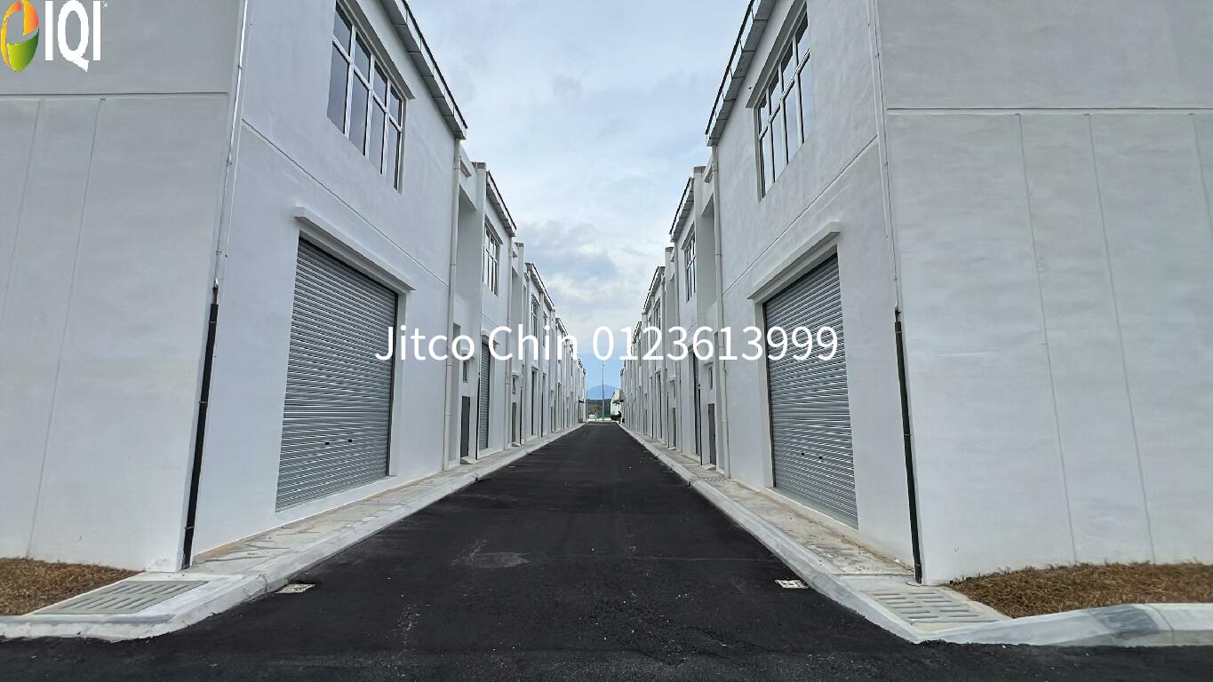 22x75 New Sendayan Gadong Labu Seremban Bidara Irama Main Road 2sty Shop lot for Rent image