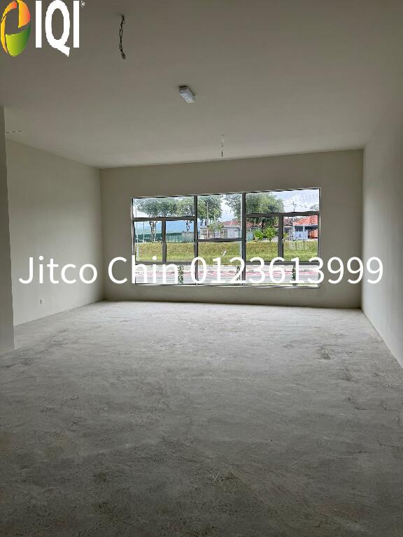 22x75 New Sendayan Gadong Labu Seremban Bidara Irama Main Road 2sty Shop lot for Rent image