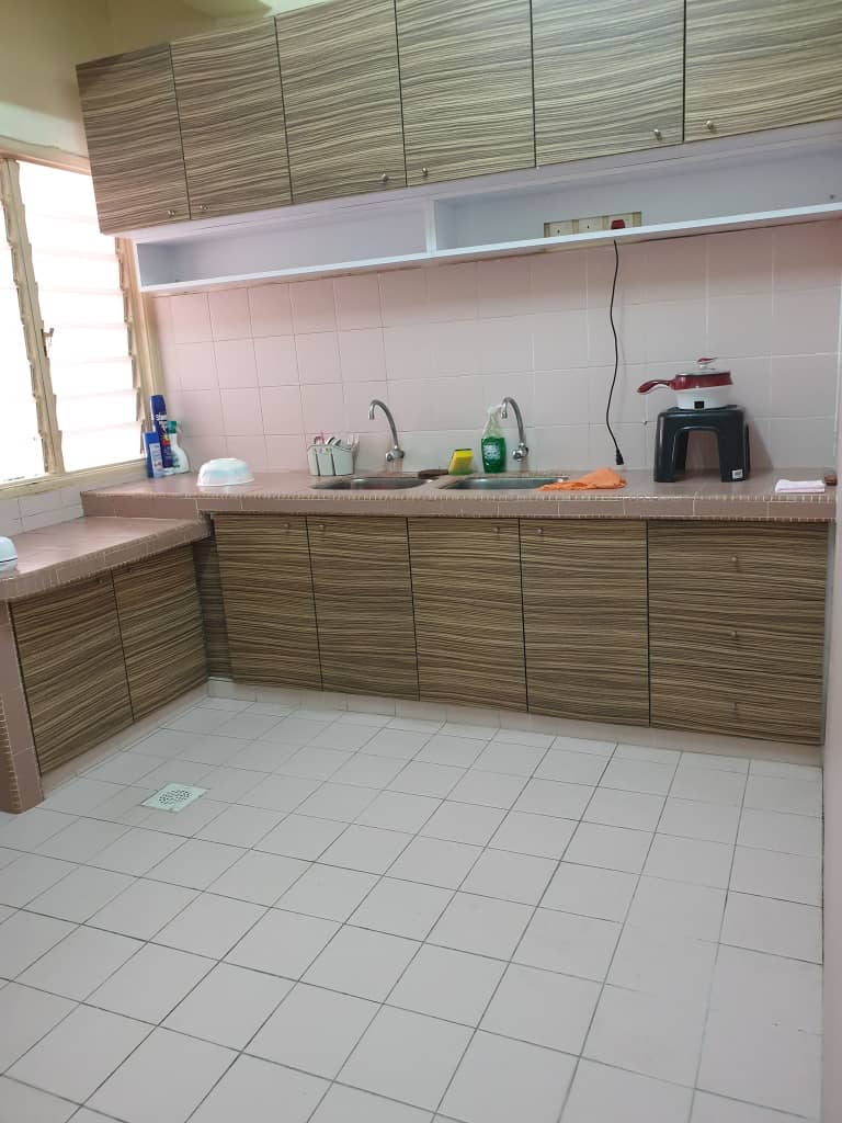 Evergreen Park Acorn and Hazel image