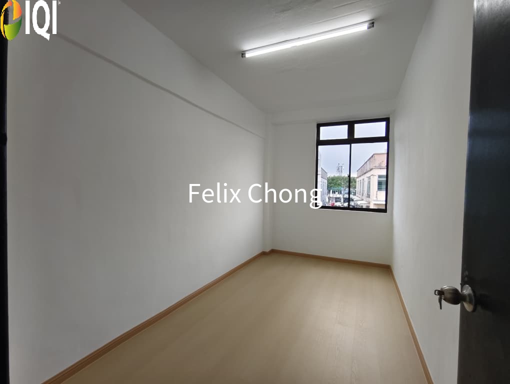 Taman Sri Yacoob Low Cost Flat,Skudai,Level 3,Renovated image