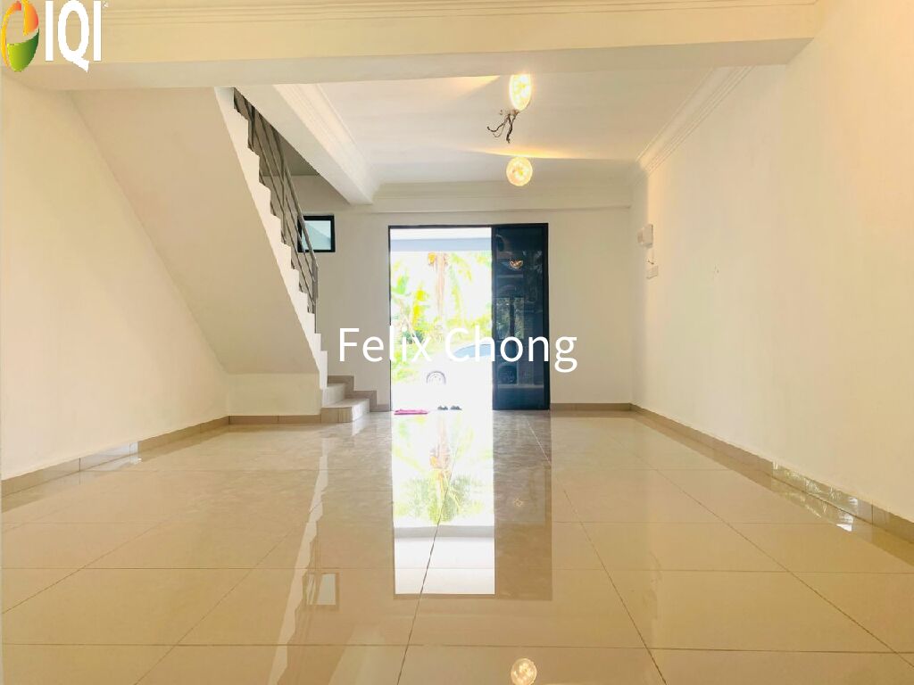 Taman Daya 2 Sty Low Cost,Jalan Pinang,Johor Bahru,Renovated,Extend image