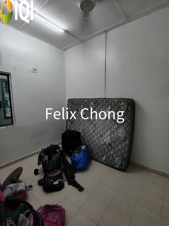 Taman Pulai Emas 1 Sty Terrace,Renovated,Johor Bahru,Full Loan,Extend image