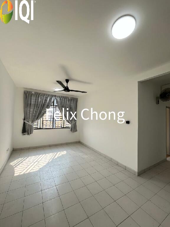 Taman Seri Molek Perdana Apartment,Renovated,Level 7 with Lift image