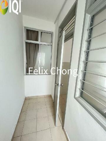 Taman Seri Molek Perdana Apartment,Renovated,Level 7 with Lift image