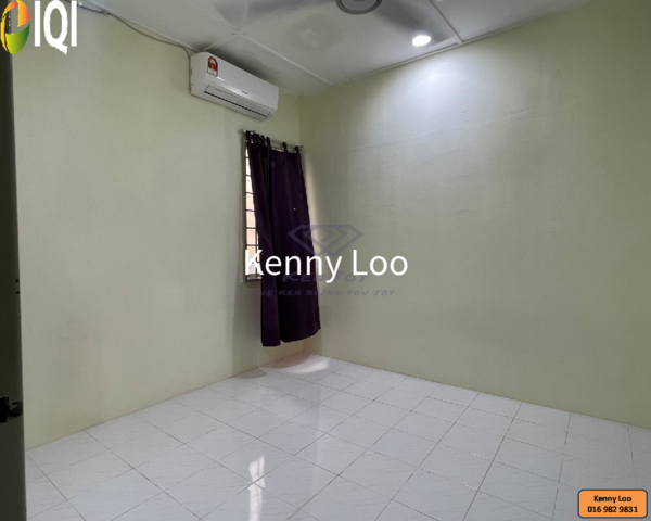 Kampung Padang Taman Impian image