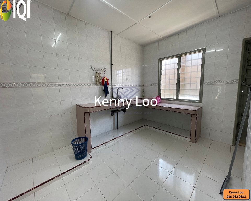 Kampung Padang Taman Impian image