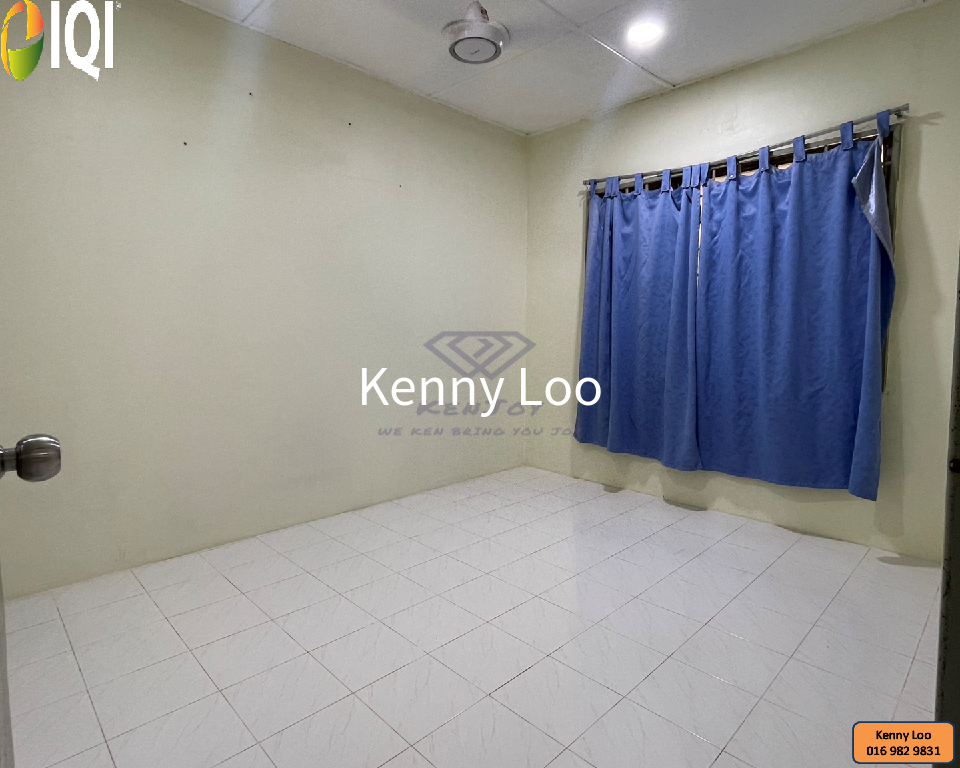 Kampung Padang Taman Impian image