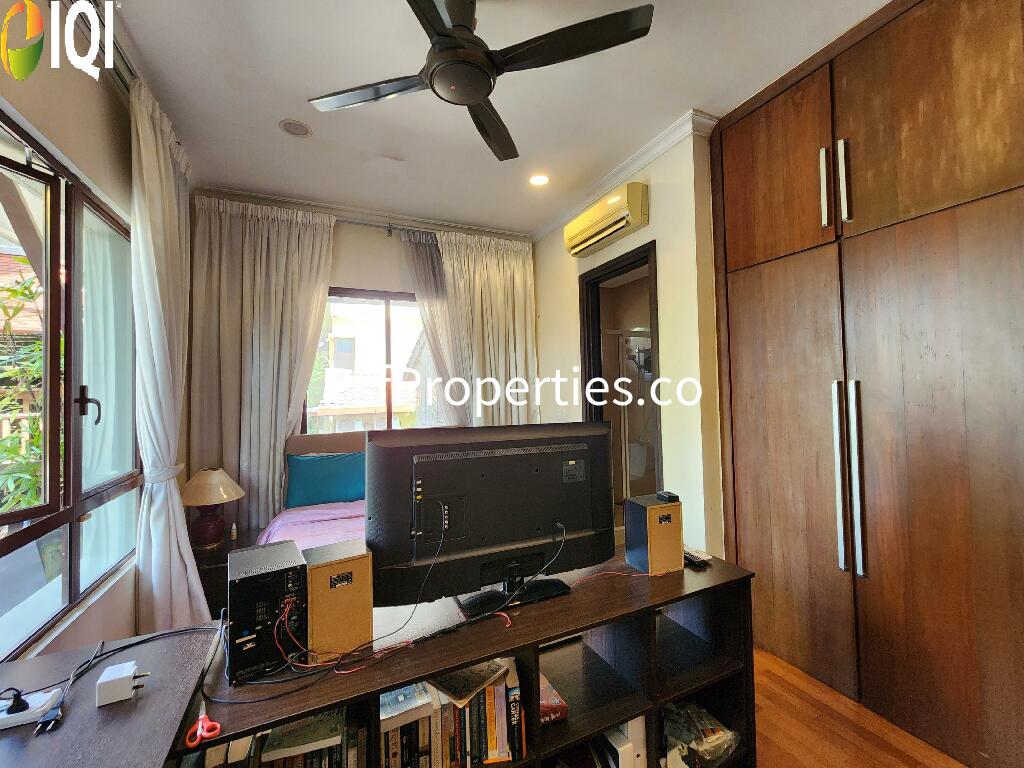 Bukit Jelutong image