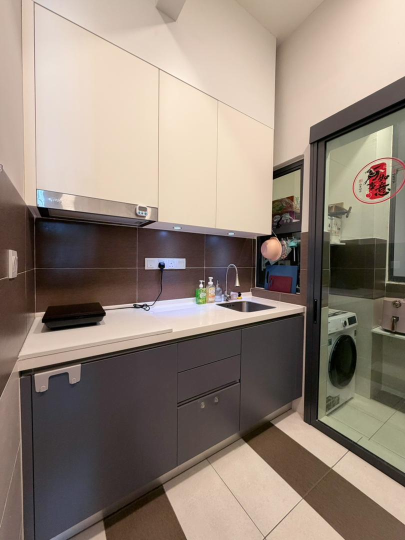 The Maple Residences image