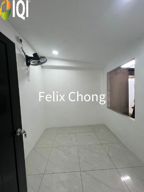 Taman Universiti 1 Sty Low Cost,Jalan Kebangsaan,Skudai,Renovated image