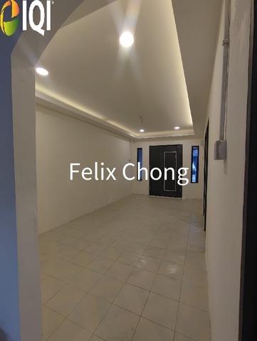Kampung Kiambang 1 Sty Low Cost,Jalan Melor,Ulu Tiram,Renovated,Full Loan