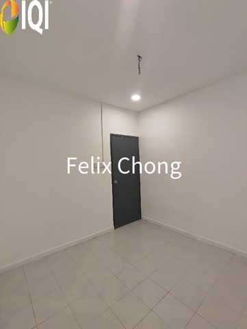 Kampung Kiambang 1 Sty Low Cost,Jalan Melor,Ulu Tiram,Renovated,Full Loan image