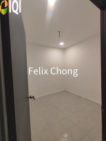 Kampung Kiambang 1 Sty Low Cost,Jalan Melor,Ulu Tiram,Renovated,Full Loan image