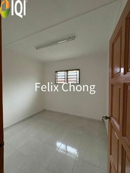 Taman Universiti 1 Sty Low Cost Corner,Jalan Perubatan,Skudai,Full Loan
