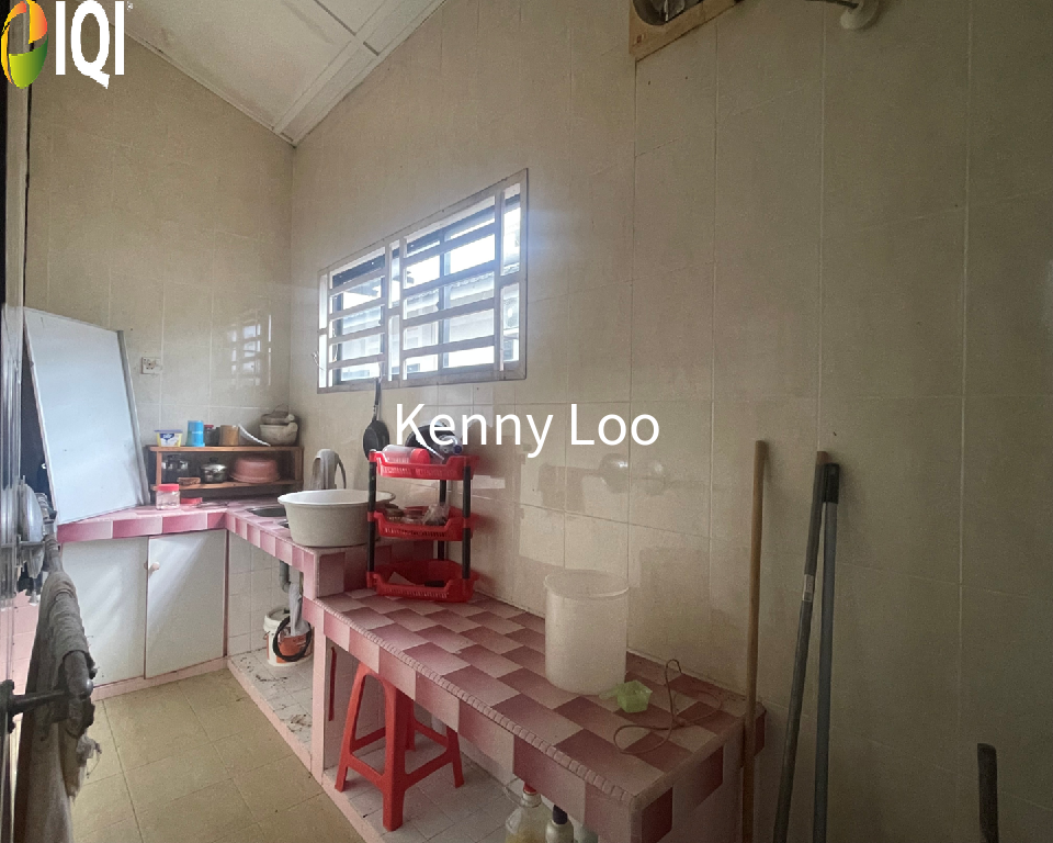 Lorong Air Putih 82 image