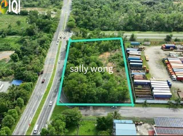 Nilai 3, 5Acres Comercial Land For Sale image