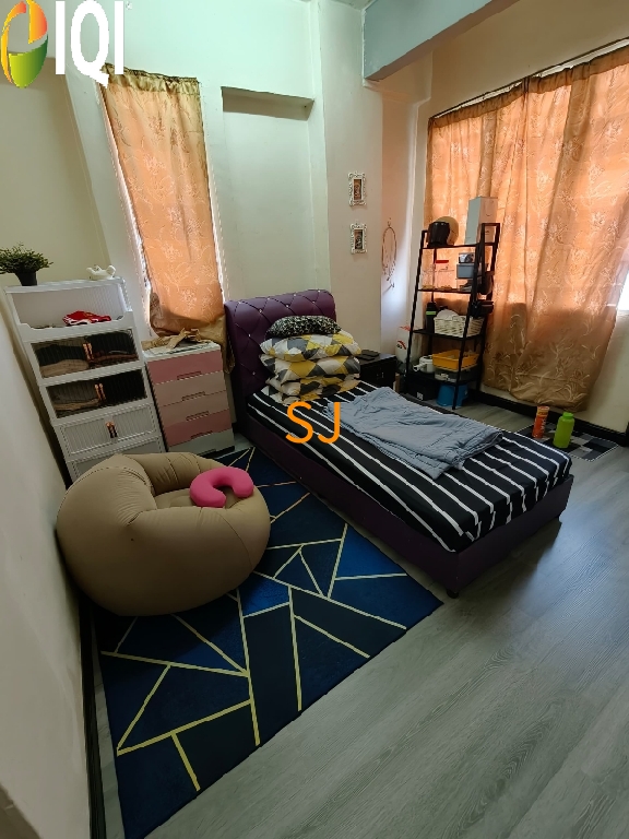 Rumah Apartment Desa Tasik Fasa 1A Sungai besi image