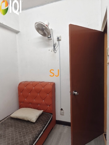 Rumah Apartment Desa Tasik Fasa 1A Sungai besi image