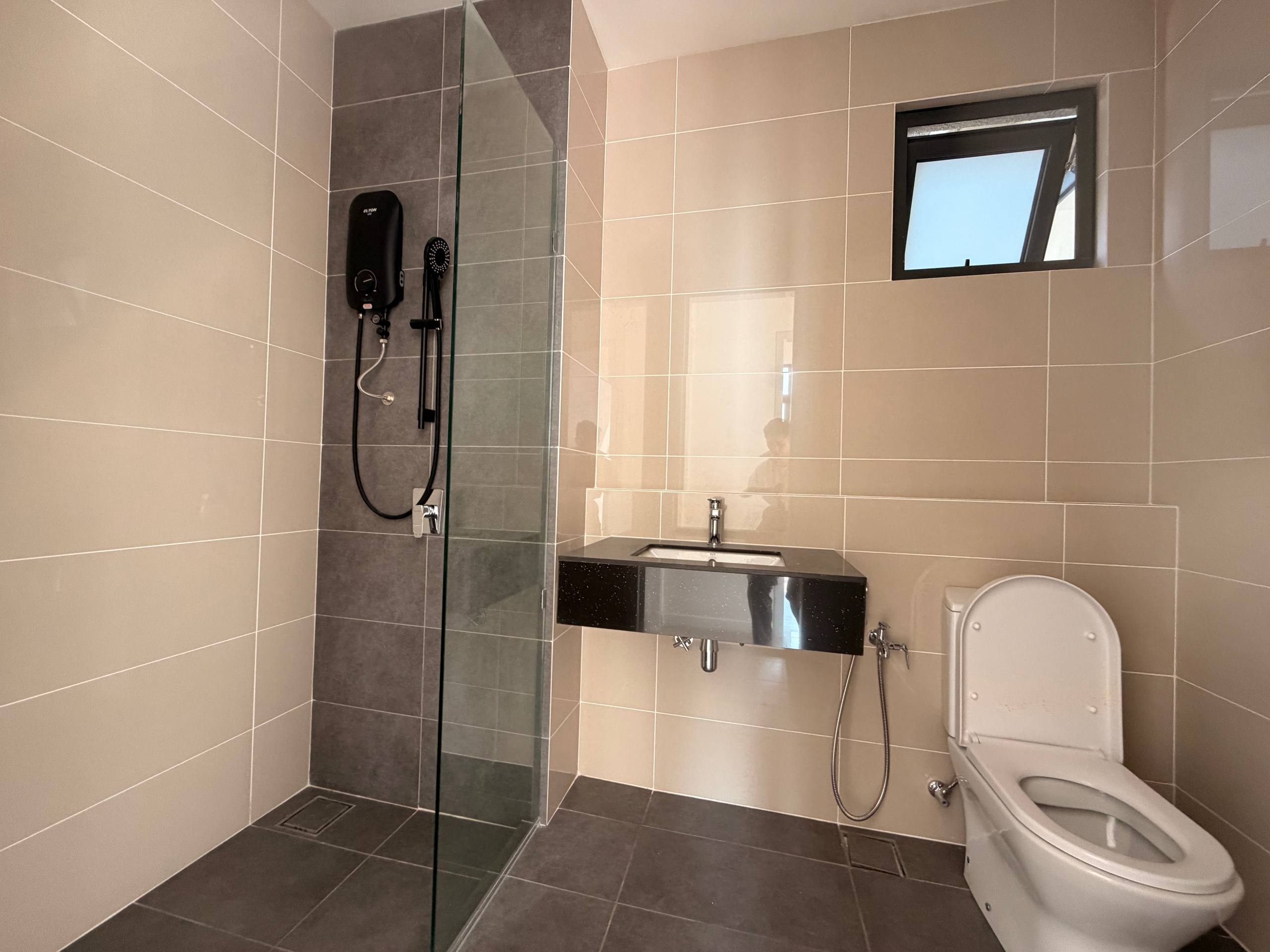 The Maple Residences OUG image