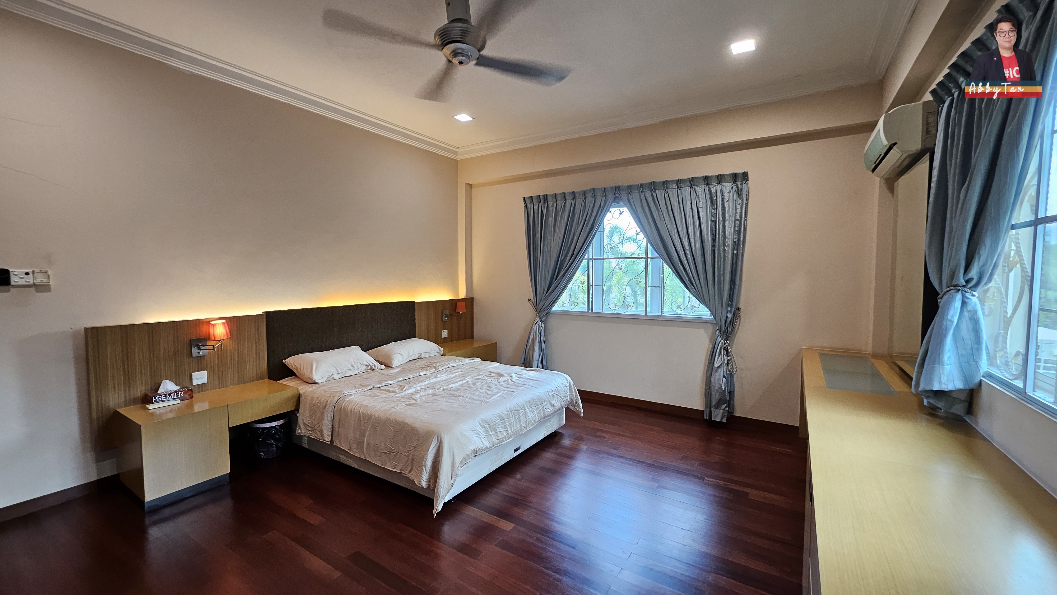 Prestige Bungalow in Kolombong | Big Land 18,038 sqft, Private Family Living image