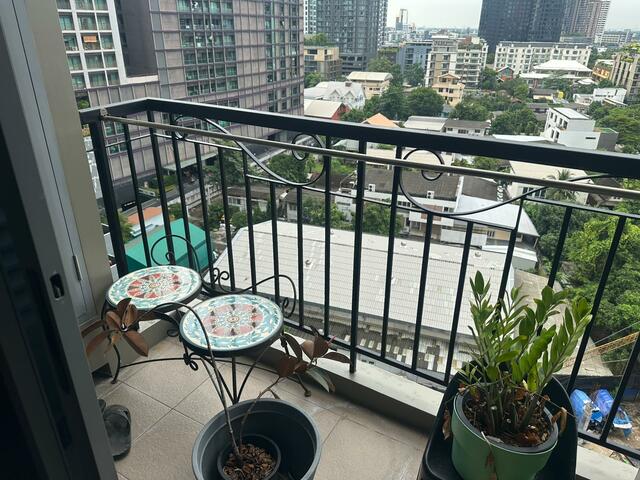 The Crest Sukhumvit 34 For Sale Baht 10.5M image