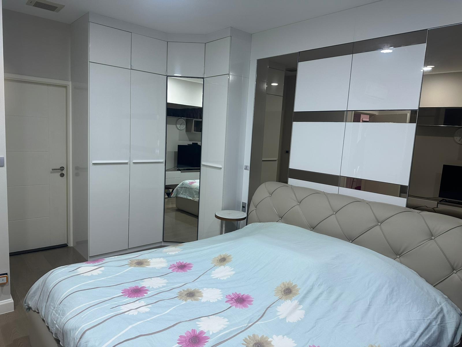 The Crest Sukhumvit 34 For Sale Baht 10.5M image