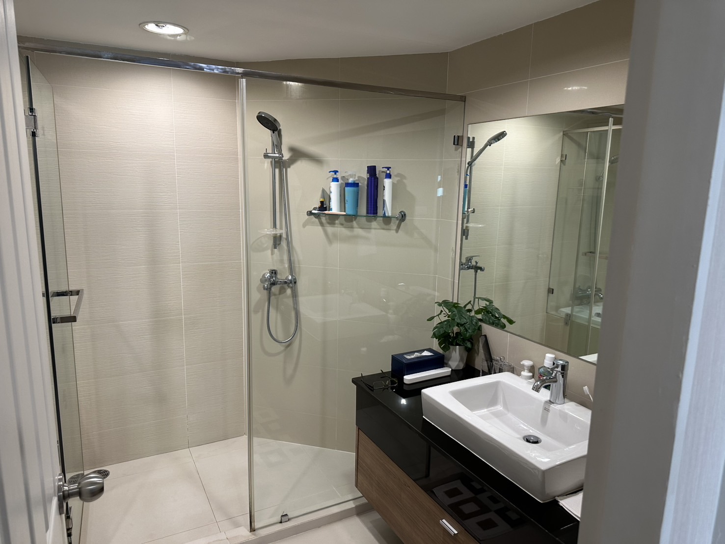 Belle Grand Rama 9 For Sale Baht 12.8M image