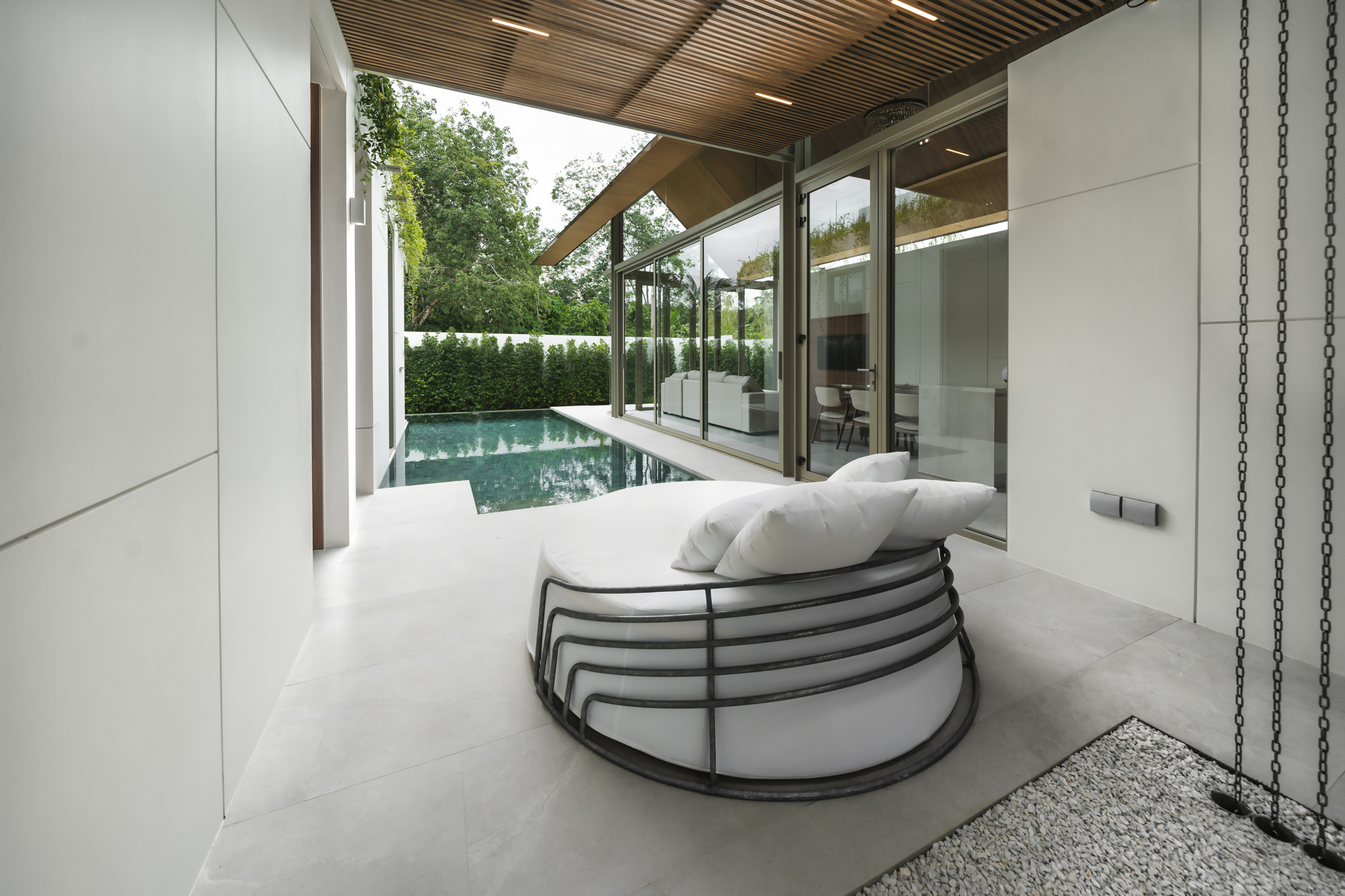 A fully furnished, ready-to-move-in villa in Phuket’s top investment zone. image