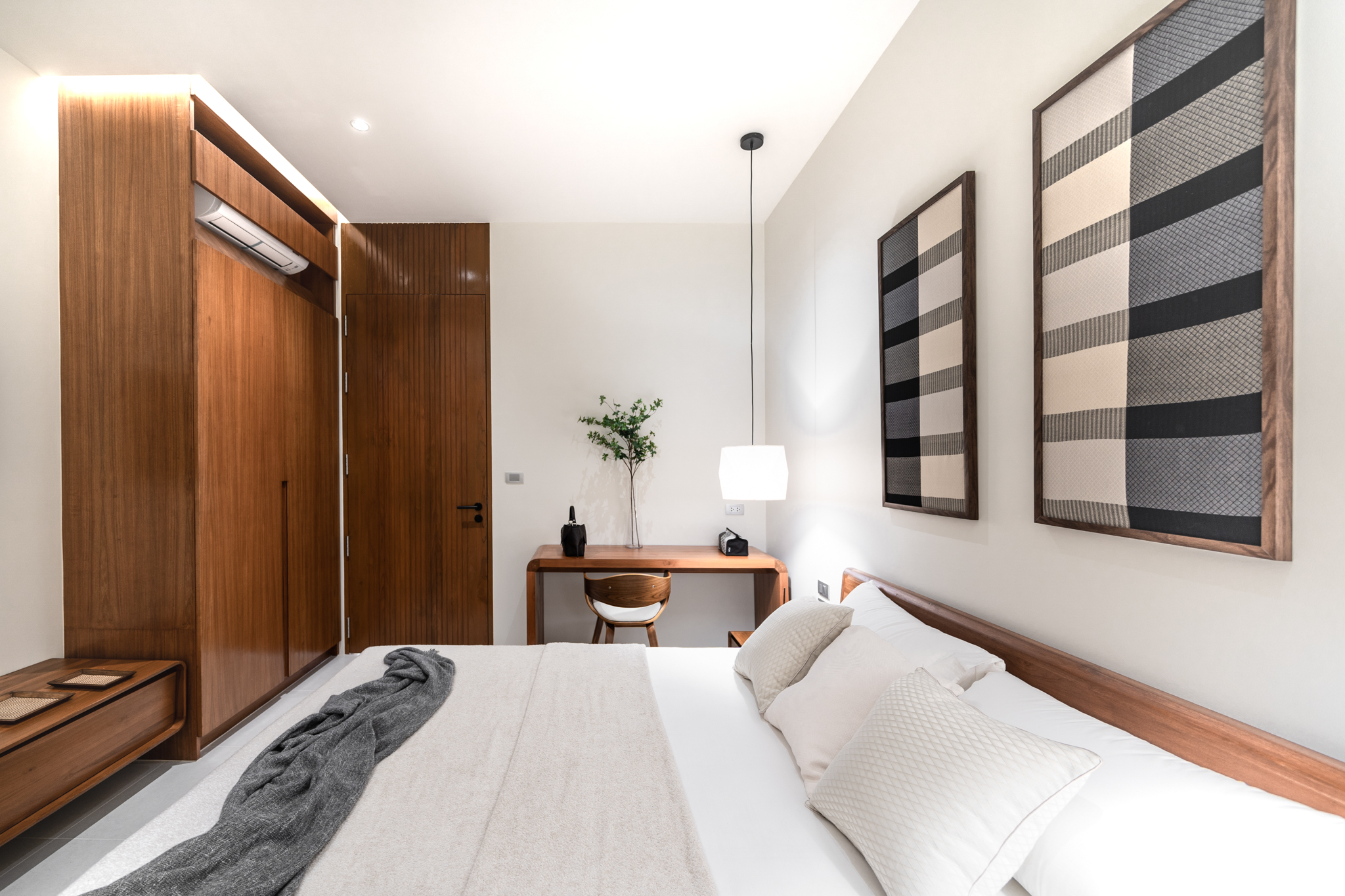 A fully furnished, ready-to-move-in villa in Phuket’s top investment zone. image