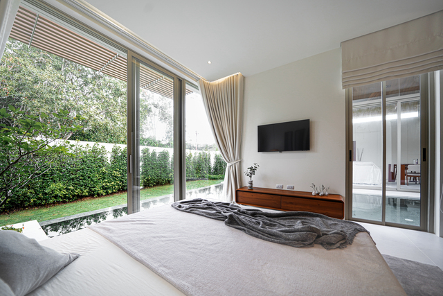 A fully furnished, ready-to-move-in villa in Phuket’s top investment zone. image