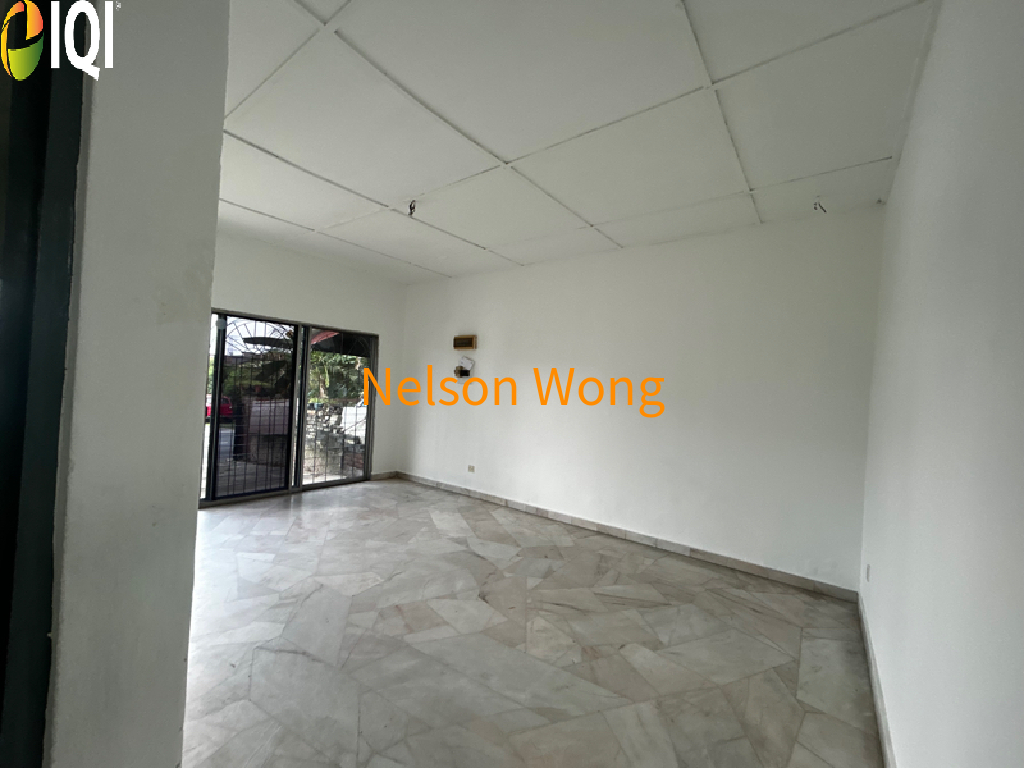 Taman Paramount image