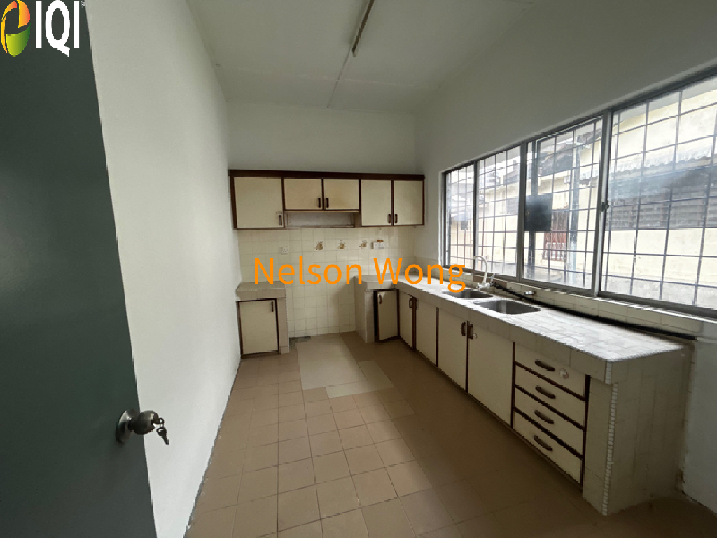 Taman Paramount image