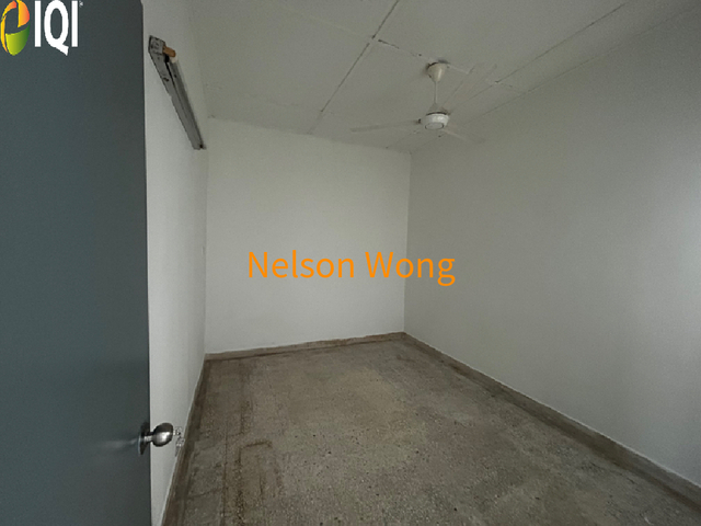 Taman Paramount image