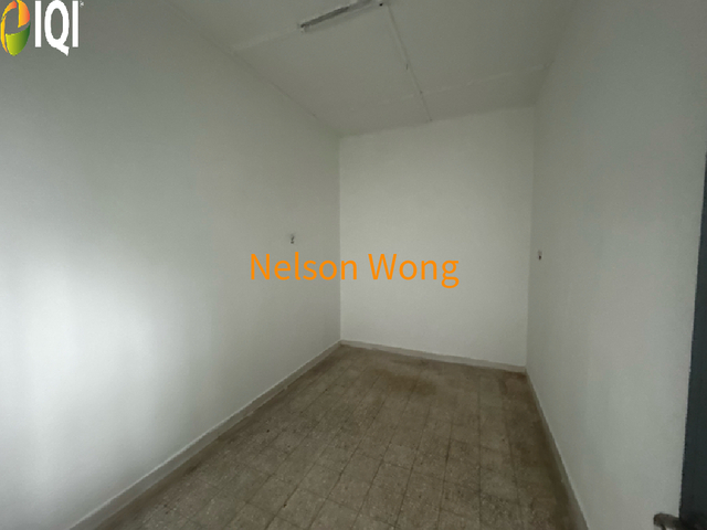 Taman Paramount image