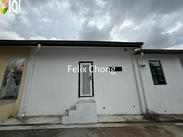 Taman Pelangi Indah 1 Sty Terrace,Jalan Menawan,Ulu Tiram,Renovated image