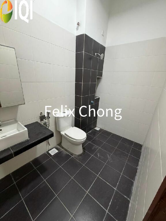 Taman Pelangi Indah 1 Sty Terrace,Jalan Menawan,Ulu Tiram,Renovated image