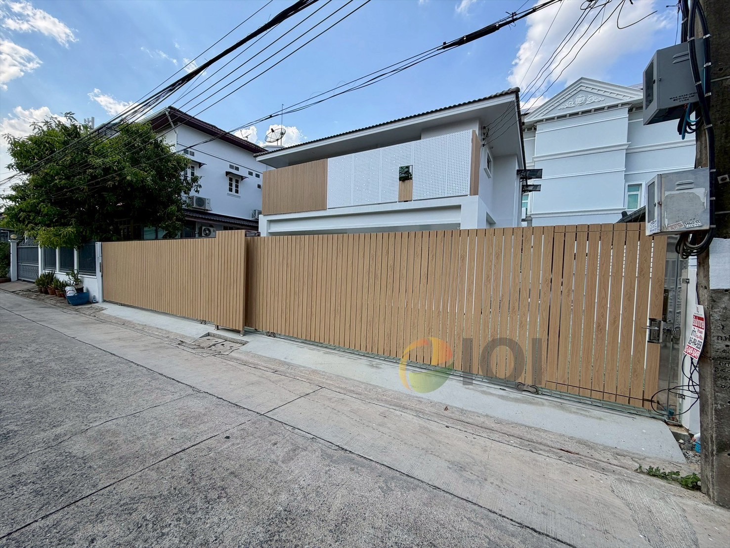 For Sale/Rent: Custom-Built 2-Story Detached House in Ratchada Niwet 14, Minimalist Modern Style, in the Heart of Ratchada image