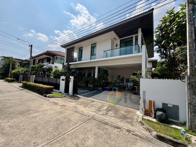 Single house for sale, Mandana Onnut-Wongwaen 4, in excellent condition, ready to move in, near Mega Bangna. image