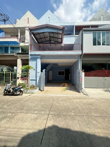 3-Story Townhouse for Sale, very good Condition, Ready to Move In Thararin Gardenville Bangna (Soi Bearing 25)  image