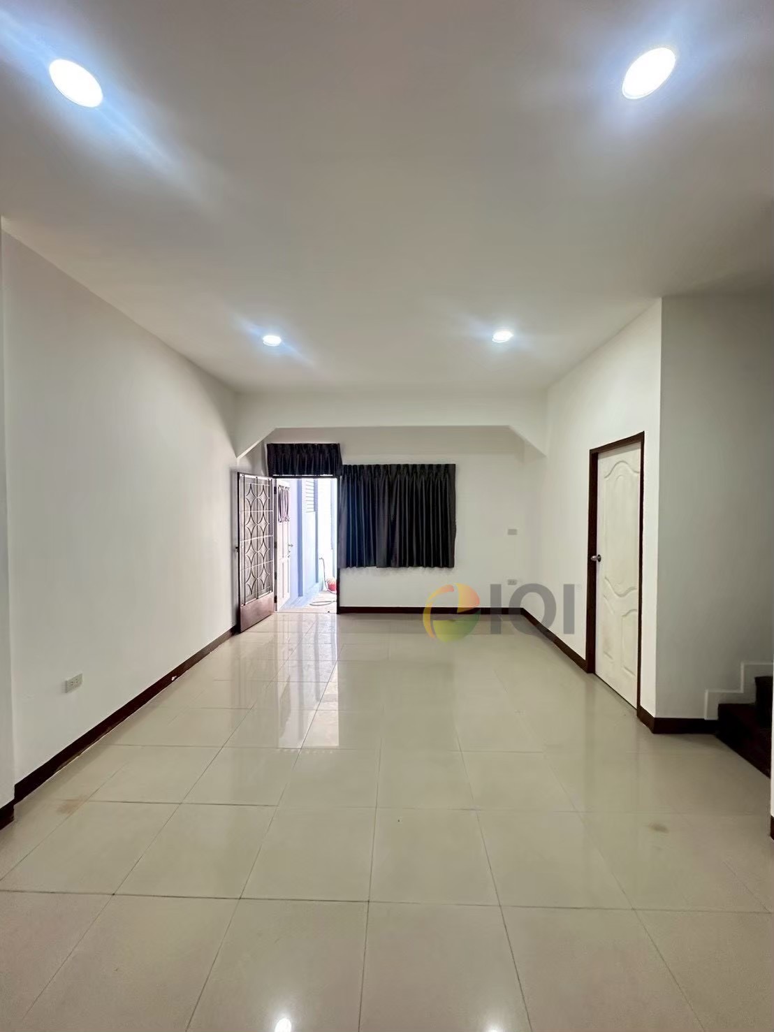 3-Story Townhouse for Sale, very good Condition, Ready to Move In Thararin Gardenville Bangna (Soi Bearing 25)  image