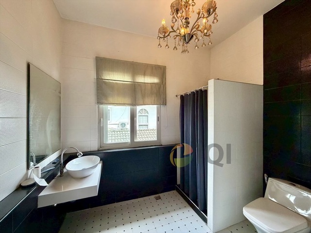 Luxury 2-Story House for Sale Baan Lat Phrao 1 image
