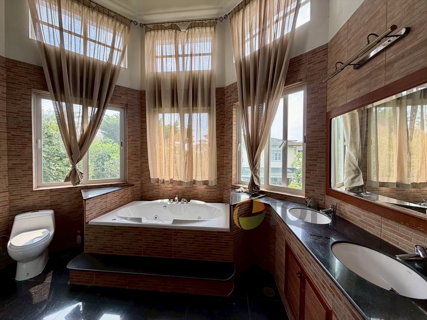 Luxury 2-Story House for Sale Baan Lat Phrao 1 image