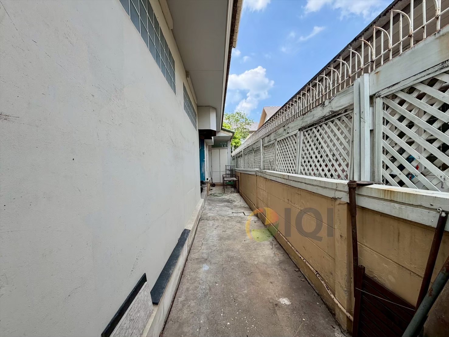 Luxury 2-Story House for Sale Baan Lat Phrao 1 image